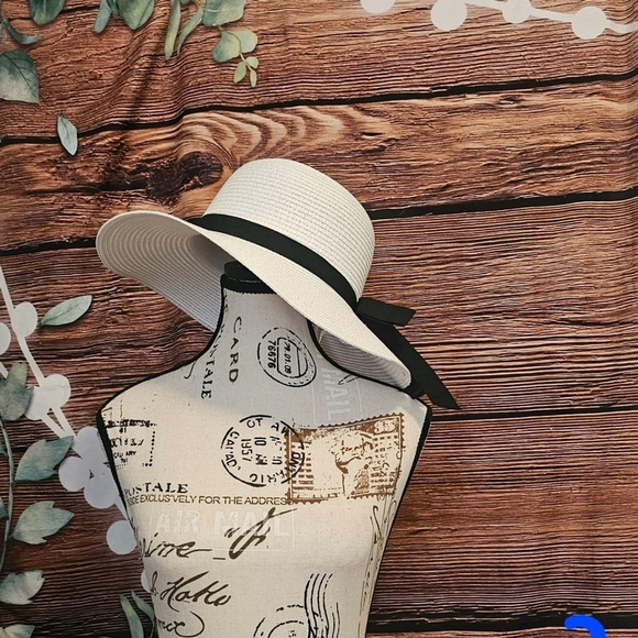 Bow Decor Straw Hat - Picture 4 of 4